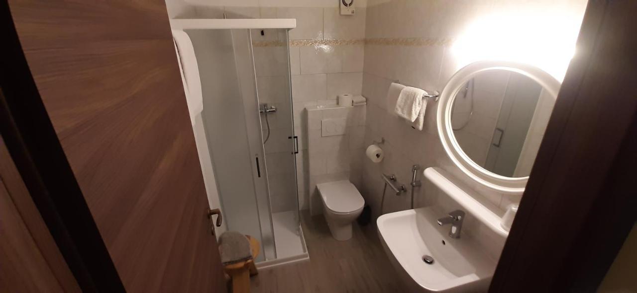Albergo Alle Fasse Brenzone sul Garda Exteriör bild